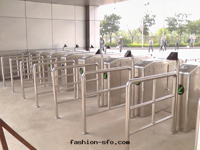 智能(néng)門(mén)禁系(xì)統