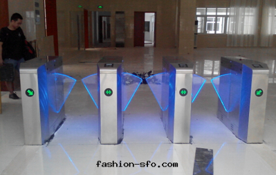 智能(néng)門(mén)禁系(xì)統